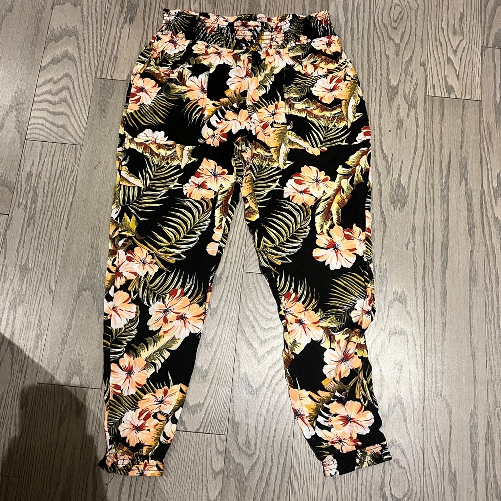 RIPCURL women’s loose floral pants M
